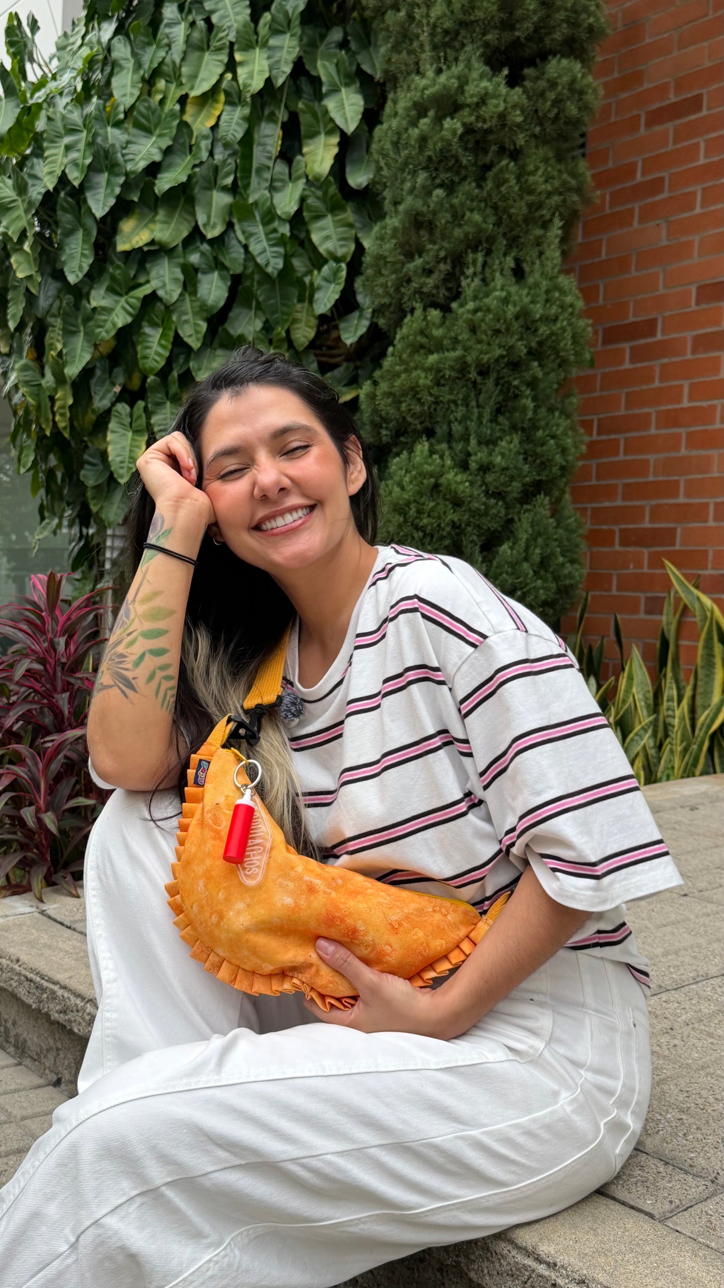 PREVENTA · Empanada bag