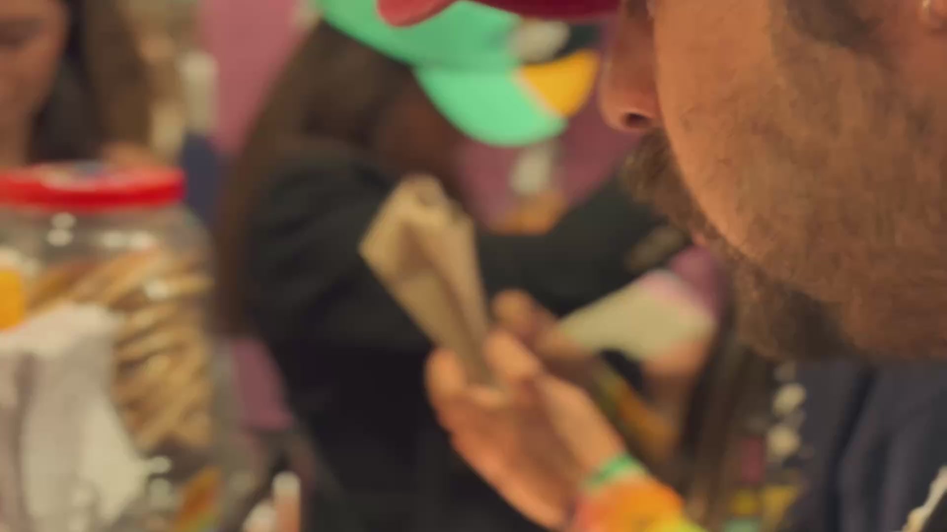 Cargar video: 